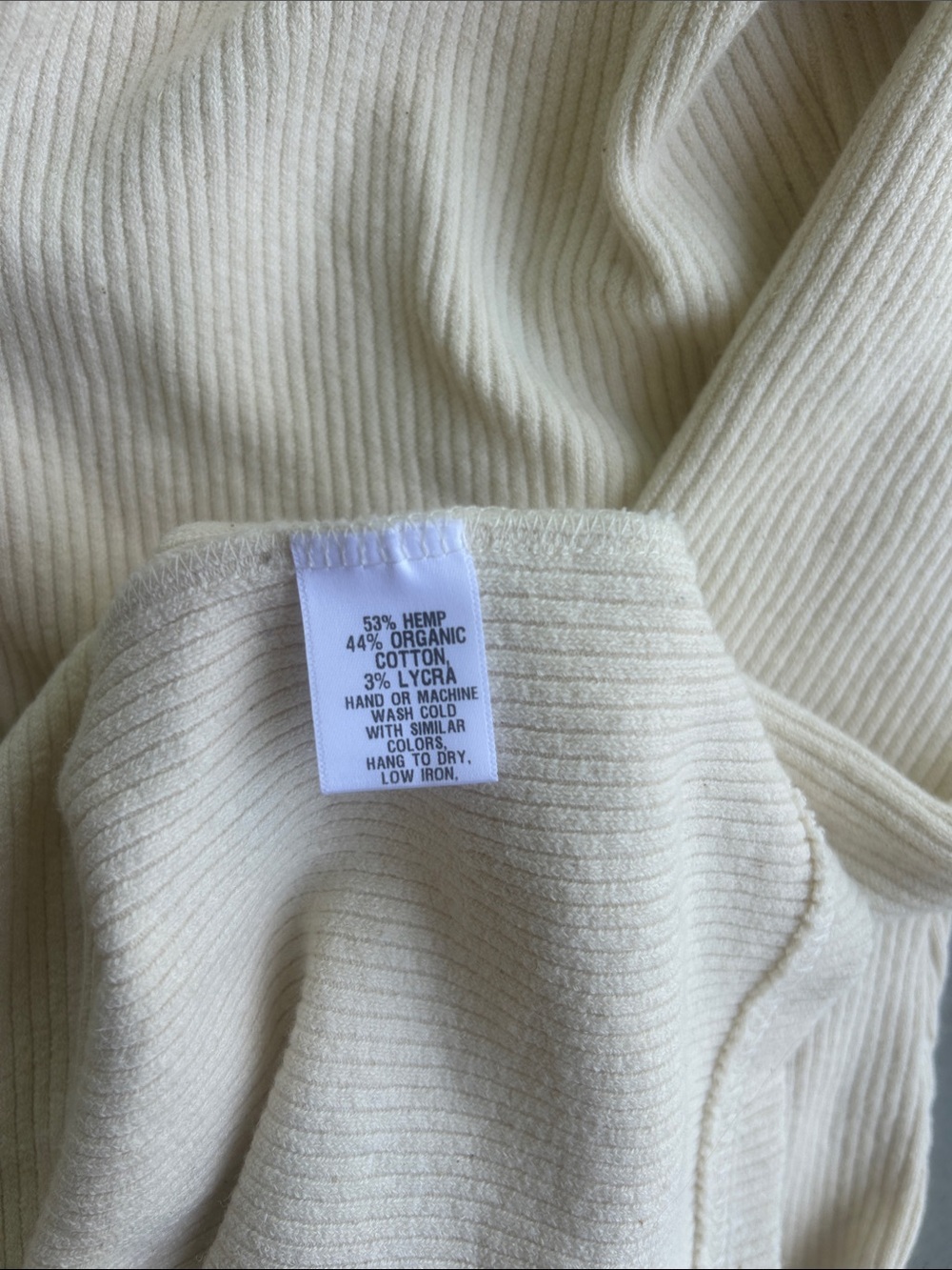 Emerson Fry Cream Ribbed V-Neck Top - Picture 3 of 3